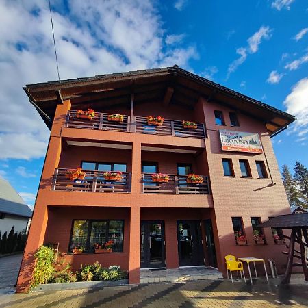 Enigma Bucovinei Hotel Vicovu de Jos Exterior photo